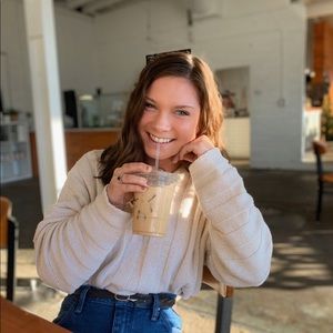 Meet your Posher, Renae